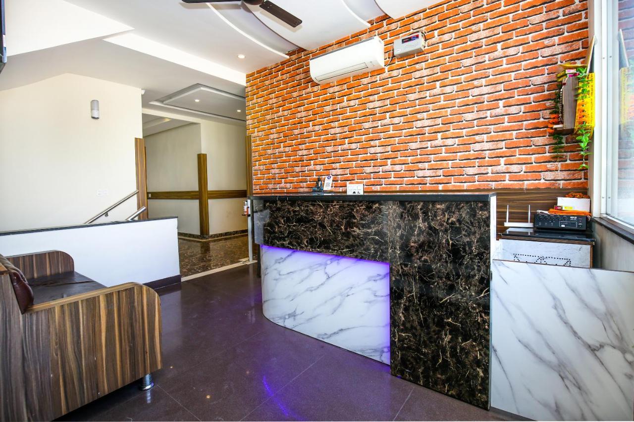 Hotel Woodcrest Zirakpur Chandigarh- Best Family Hotel - Luxurious Rooms - Unit Of Sidham Group Eksteriør bilde