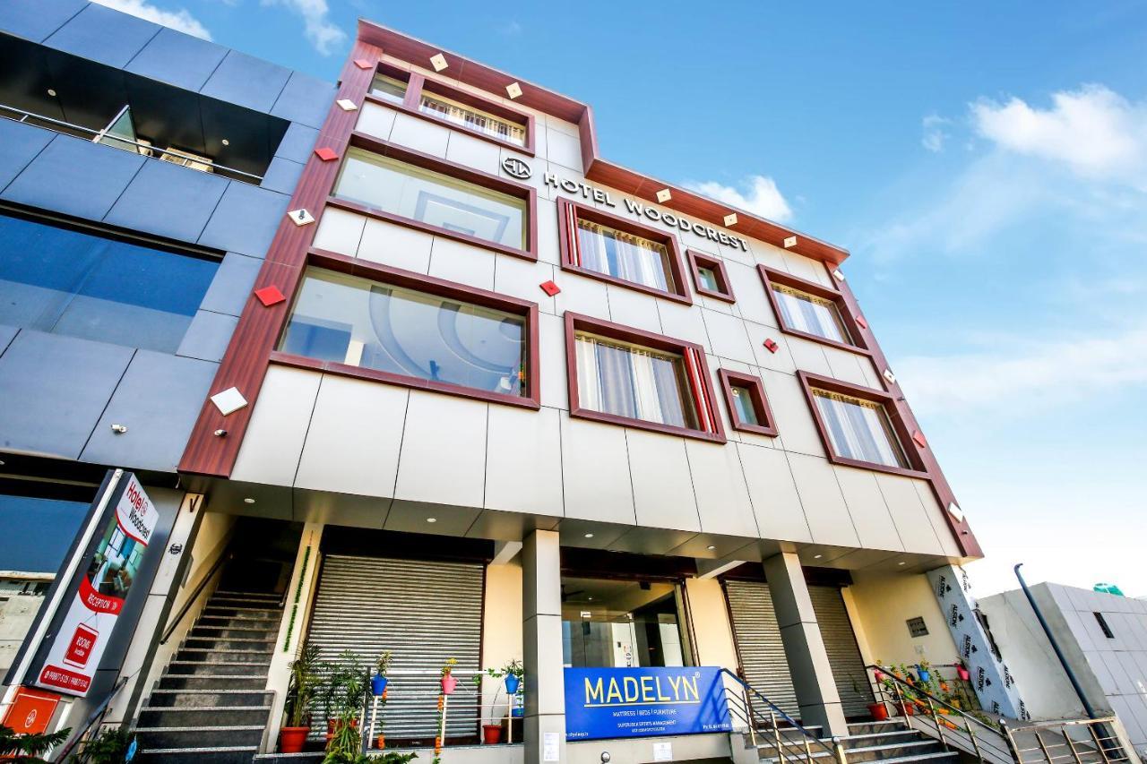 Hotel Woodcrest Zirakpur Chandigarh- Best Family Hotel - Luxurious Rooms - Unit Of Sidham Group Eksteriør bilde